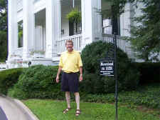 Jim in front of Mooreland.jpg (56533 bytes)